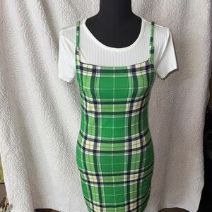 Stylish Green Plaid Dress with‎ White Tee